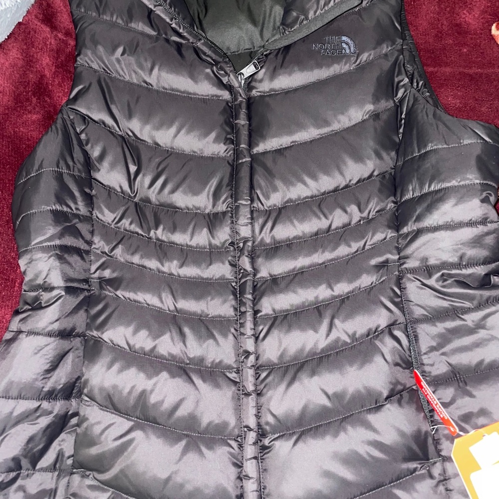 - North face vest (had to relist due to buyers cancelling)